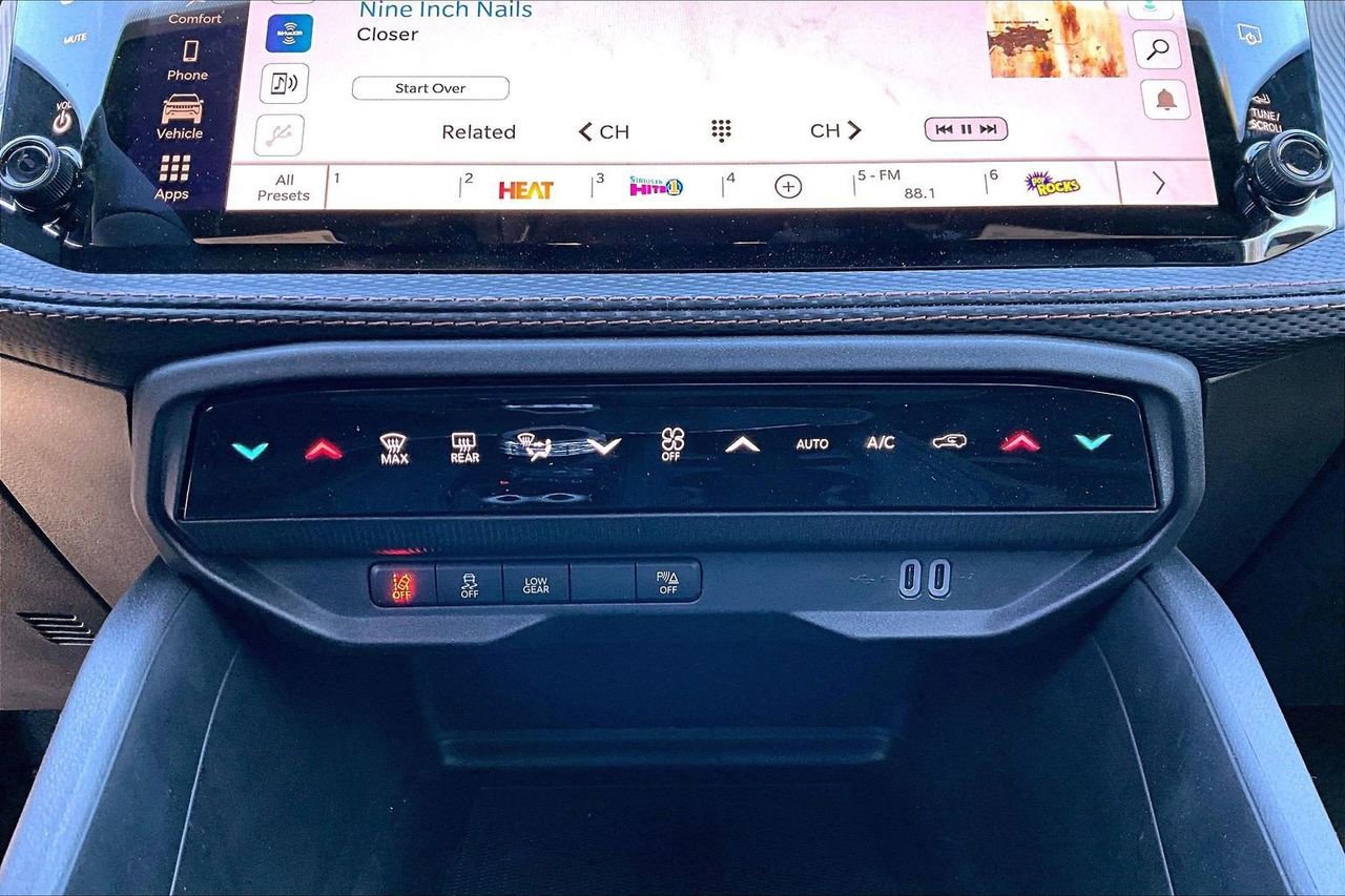 New 2026 Jeep Cherokee Limited image 16