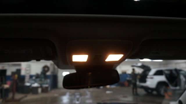 Used 2019 MAZDA CX-5 Touring image 34