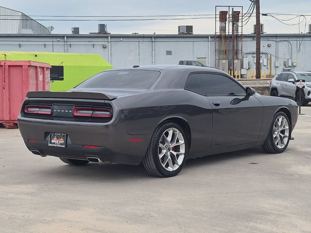 Used 2022 Dodge Challenger GT RWD image 6