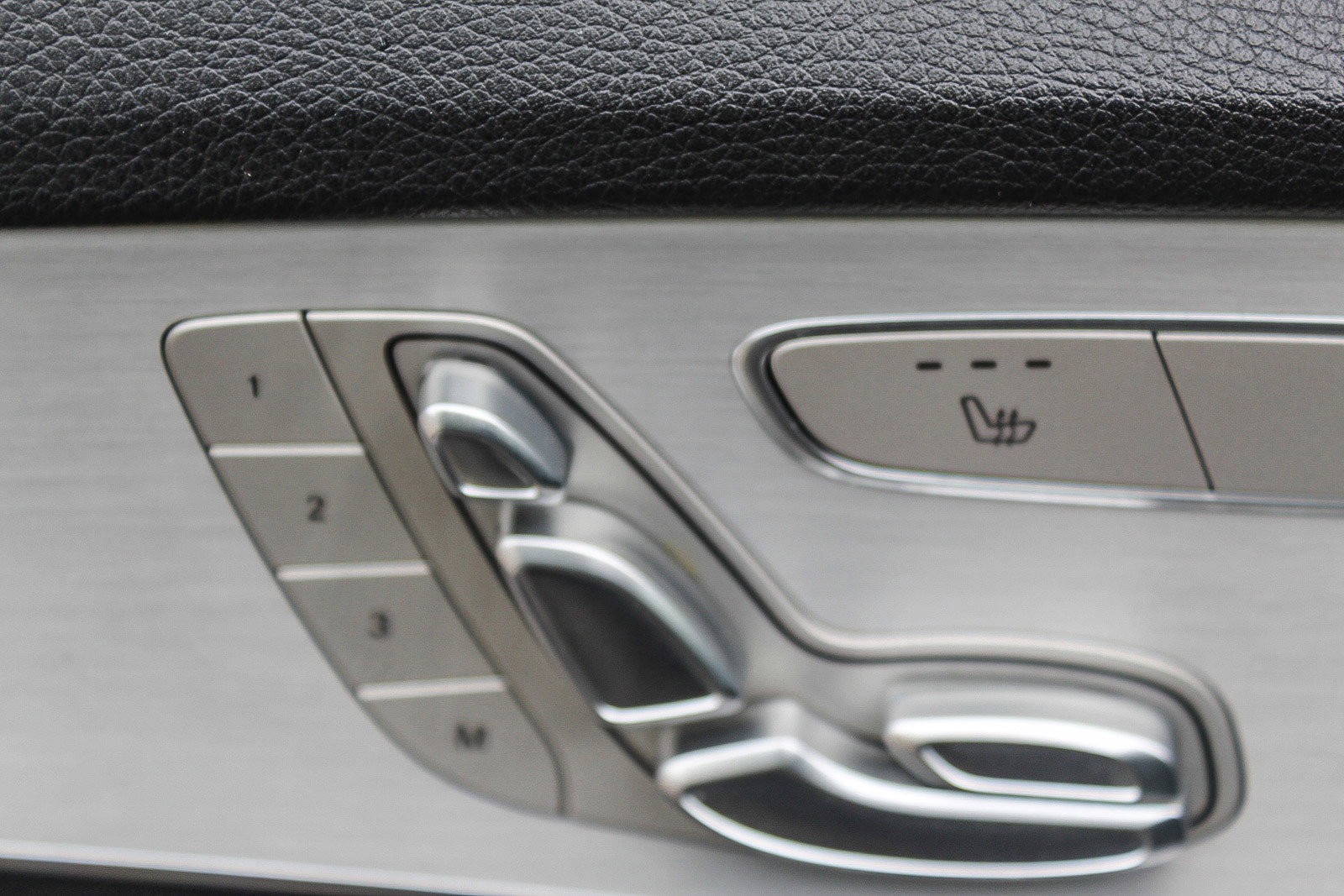 Used 2021 Mercedes-Benz C 300 Sedan image 21