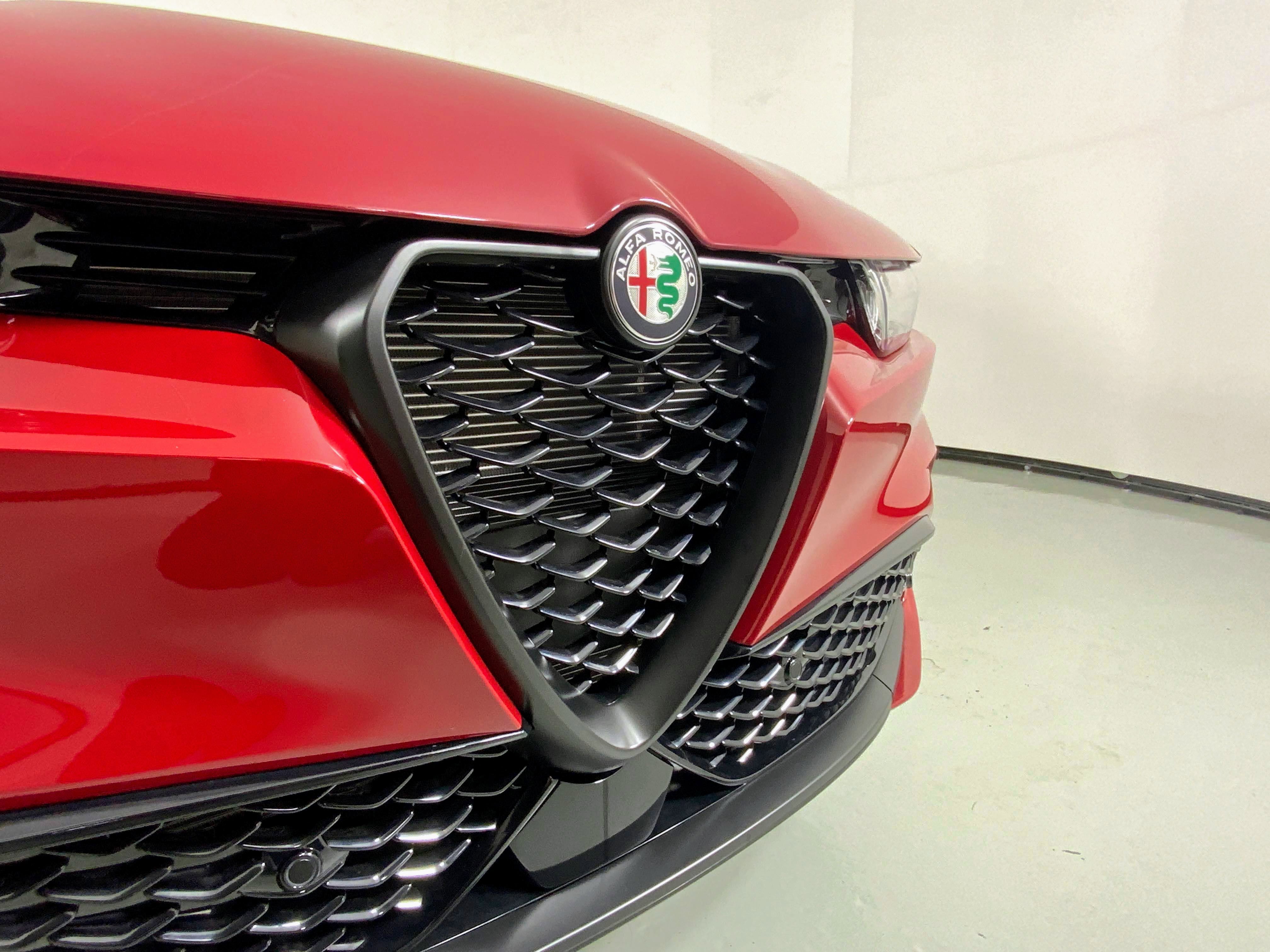 New 2025 Alfa Romeo Tonale image 7