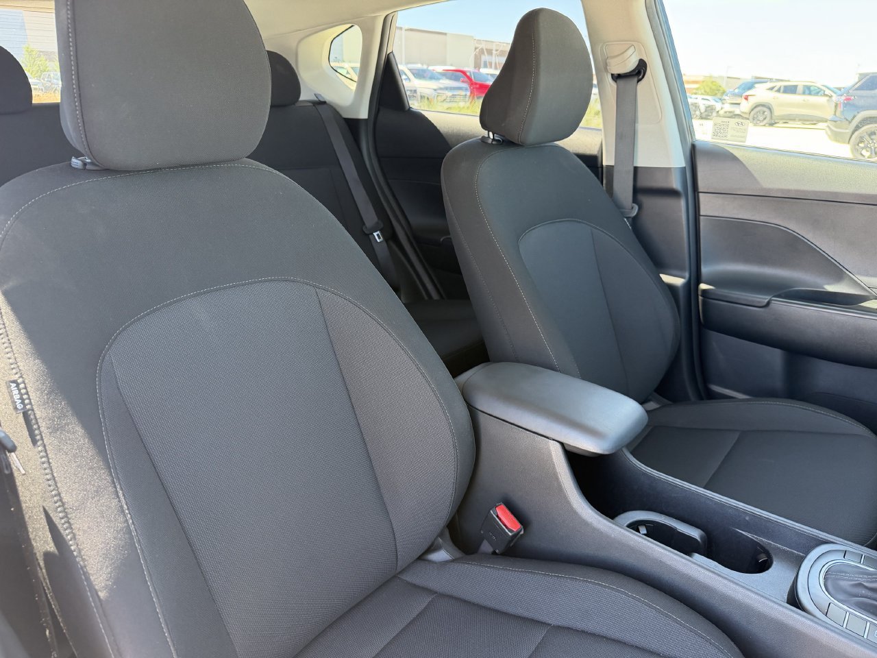 Used 2025 Hyundai Kona SEL FWD image 23