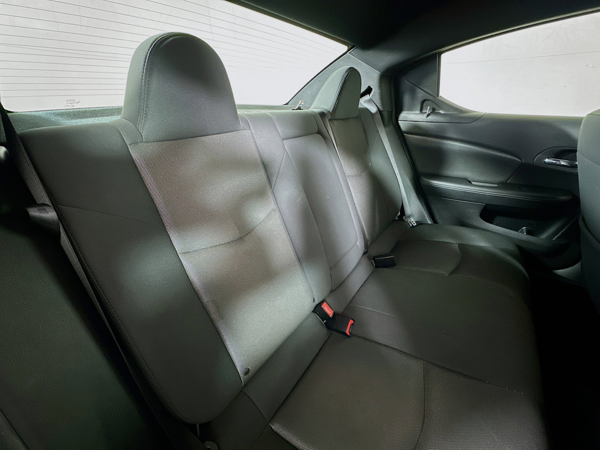 Used 2011 Dodge Avenger Express image 23