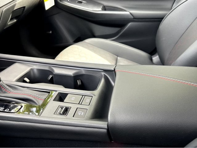 New 2026 Nissan Sentra SR w/ SR Premium Package FWD image 8