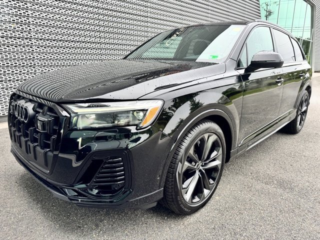 New 2025 Audi Q7 3.0T Premium Plus