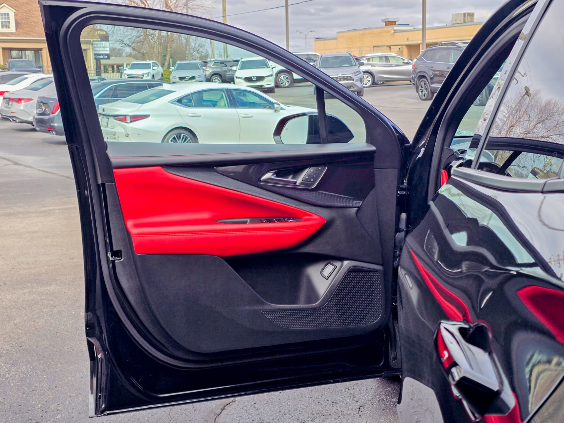 Used 2024 Chevrolet Blazer EV RS image 25