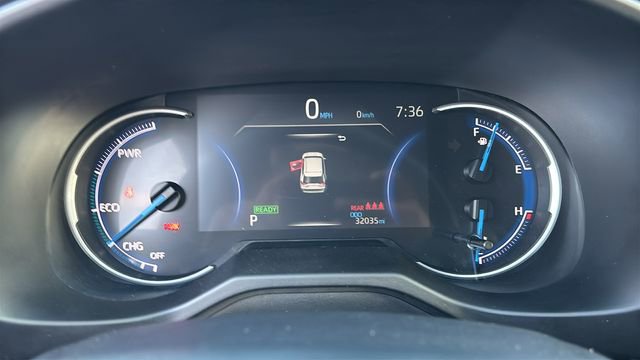 Used 2025 Toyota RAV4 LE AWD/4WD image 15