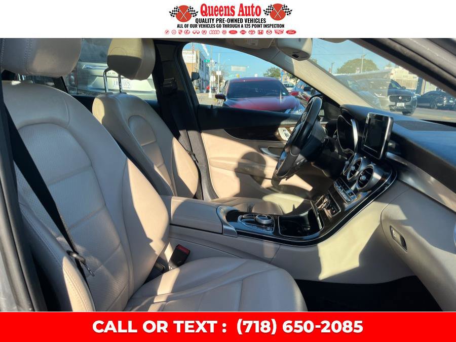Used 2017 Mercedes-Benz C 300 4MATIC Sedan image 9