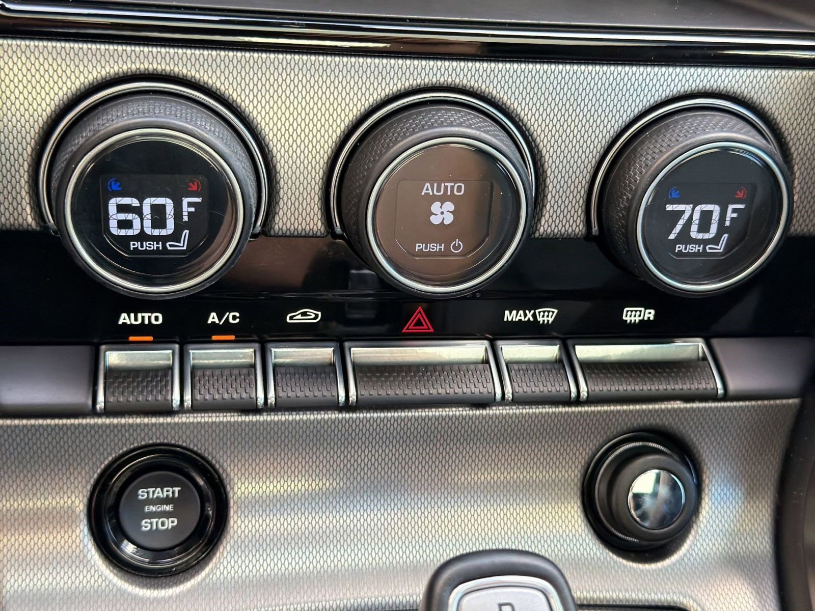 Used 2017 Jaguar F-TYPE Coupe image 15