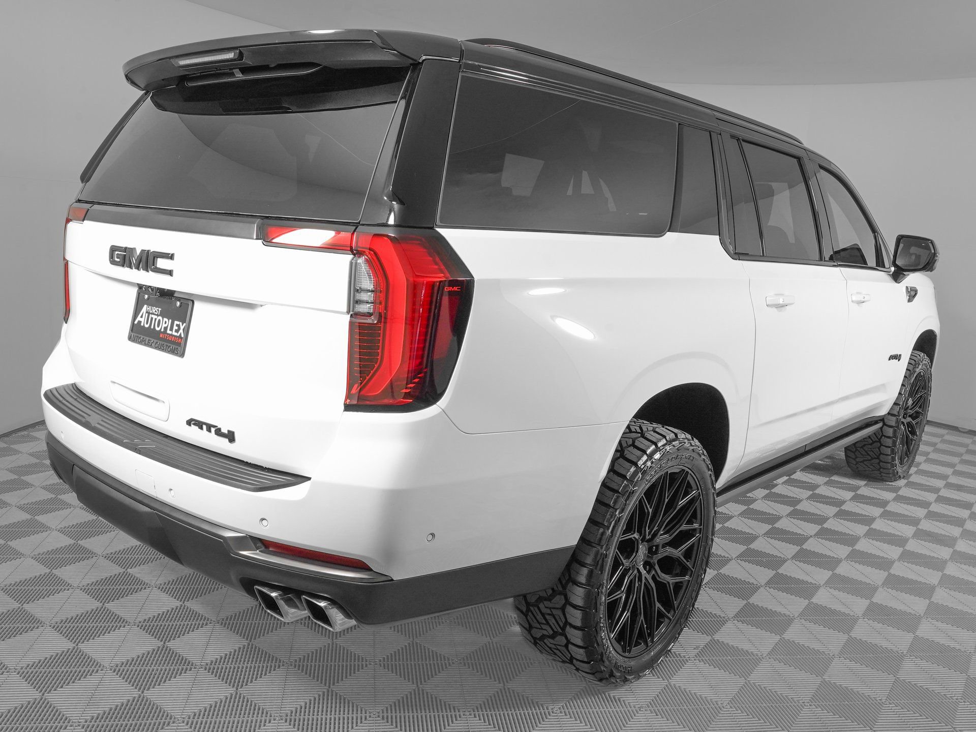 Used 2026 GMC Yukon XL AT4 Ultimate image 6