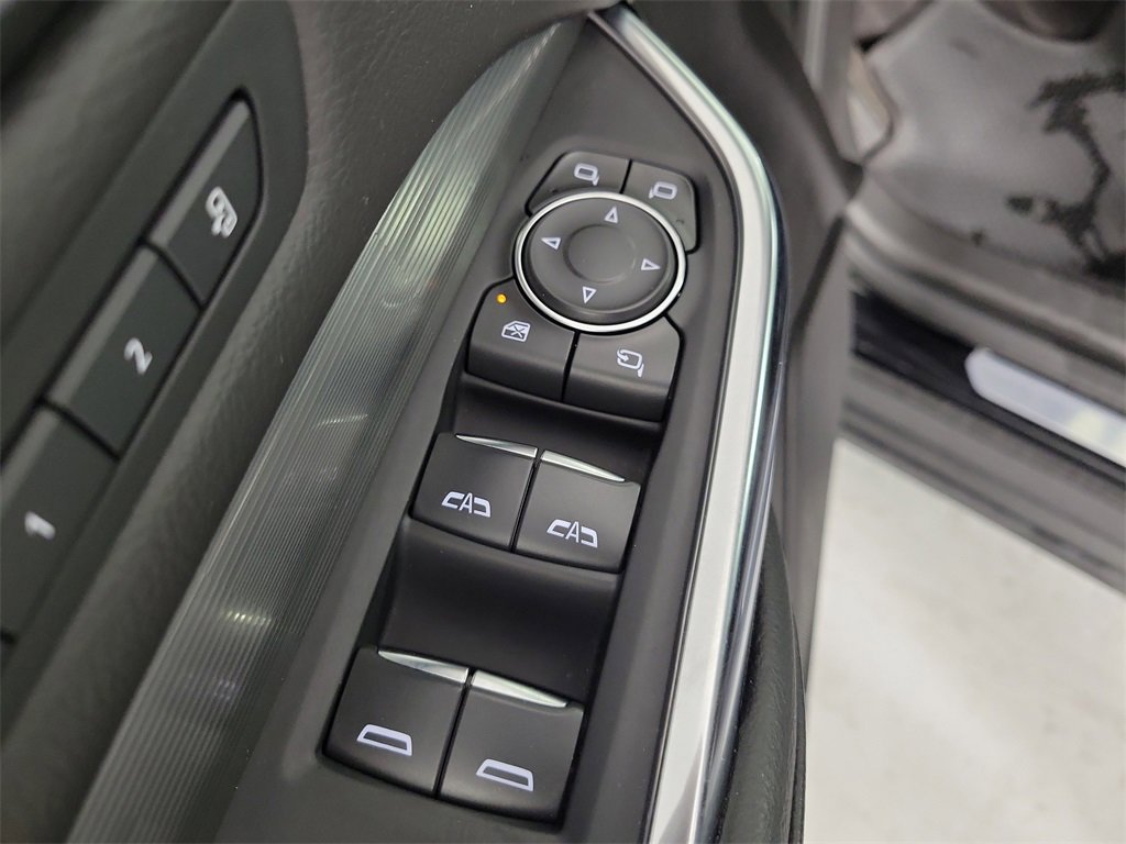 Certified 2025 Cadillac XT4 Premium Luxury image 19