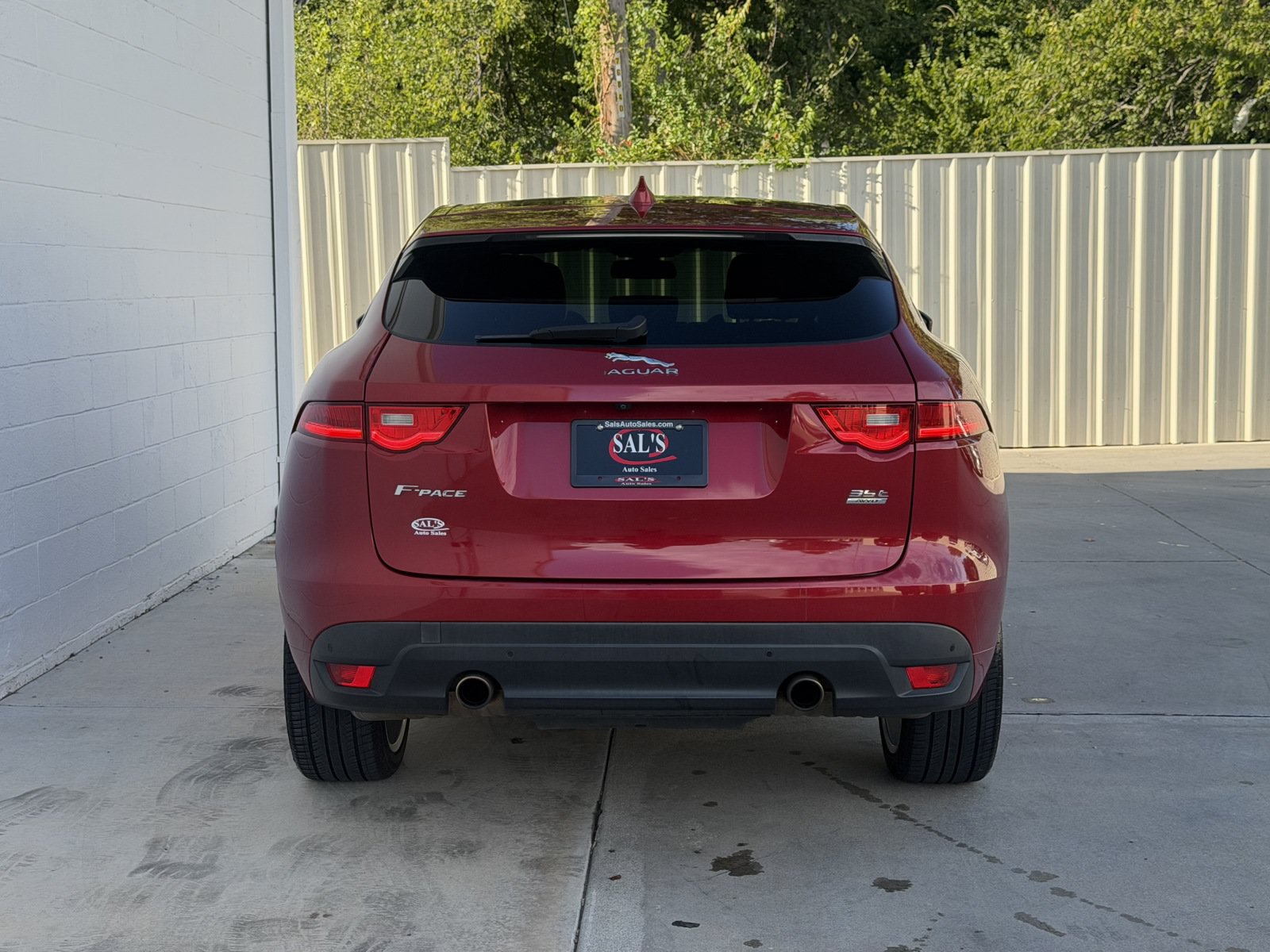 Used 2017 Jaguar F-PACE R-Sport AWD/4WD image 6