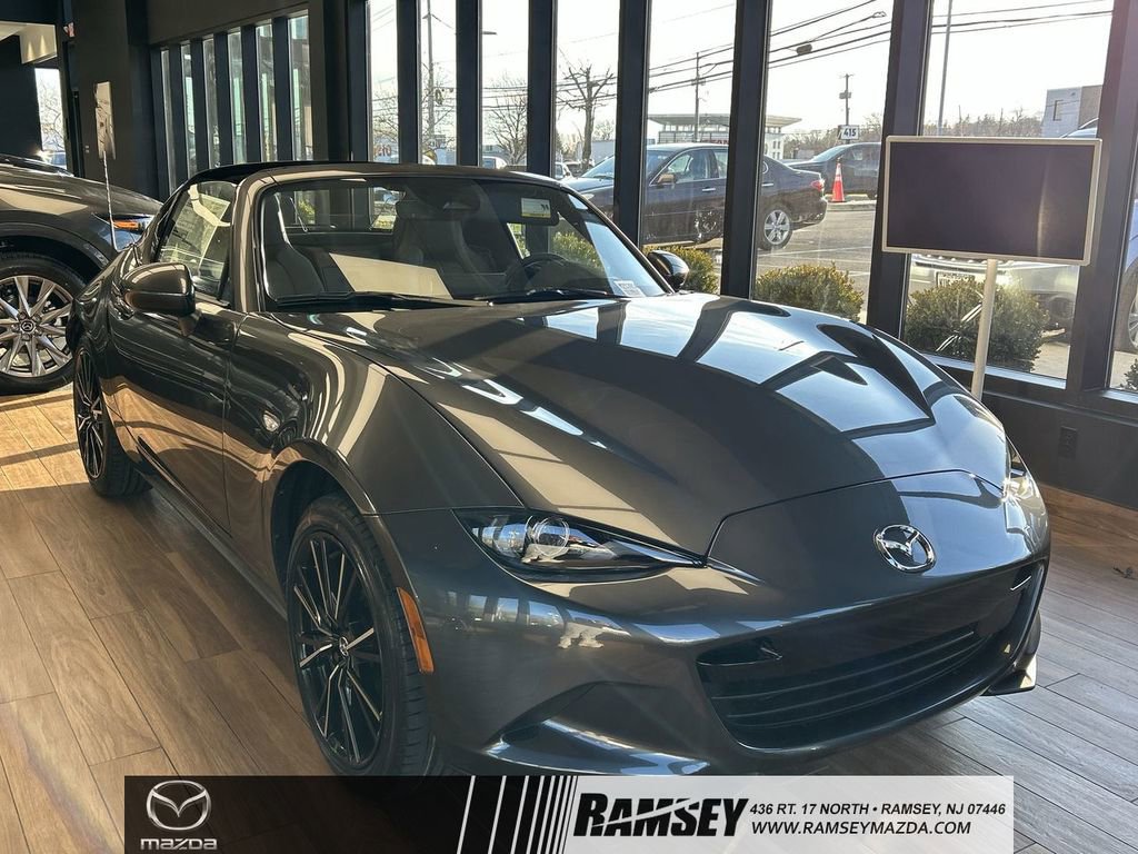 New 2025 MAZDA MX-5 Miata RF Grand Touring RWD image 1