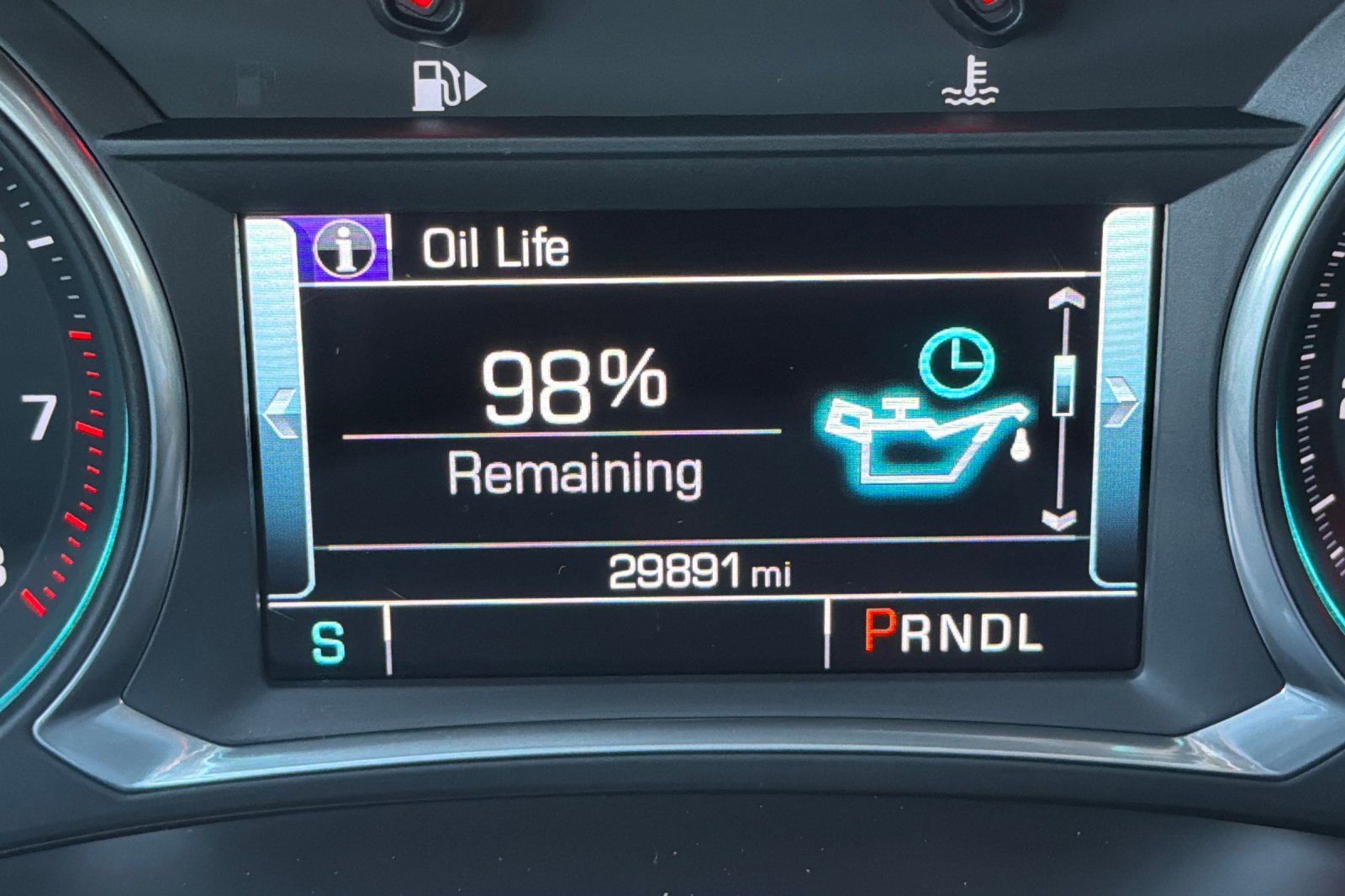 Used 2018 Chevrolet Malibu LT w/ Leather Package image 35