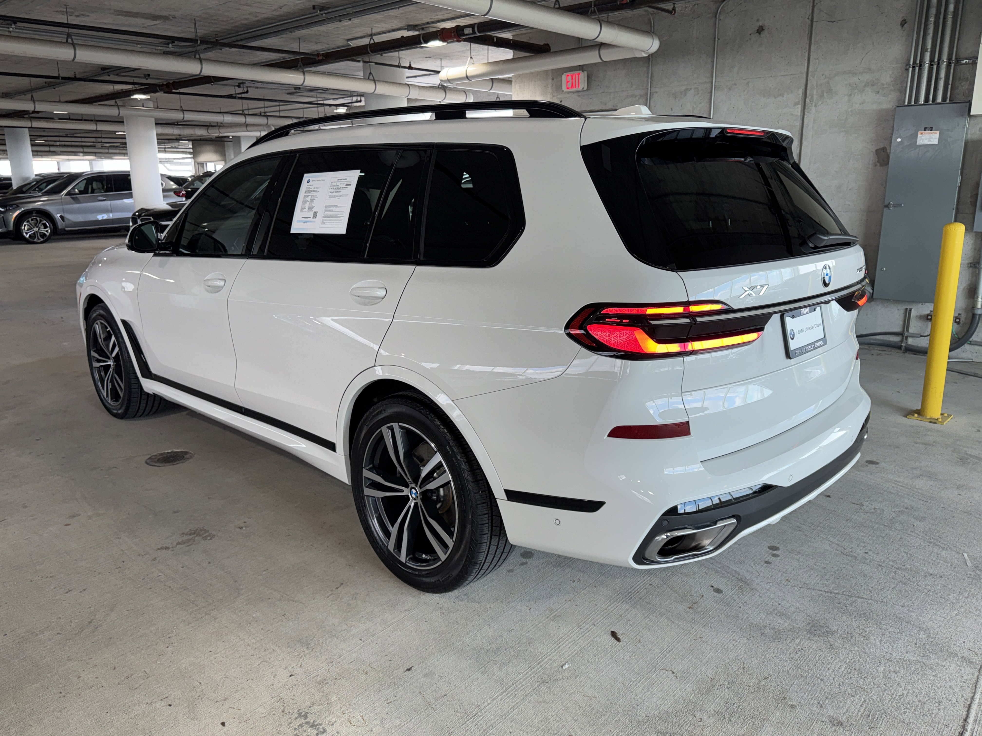 Certified 2025 BMW X7 xDrive40i w/ M Sport Package image 6