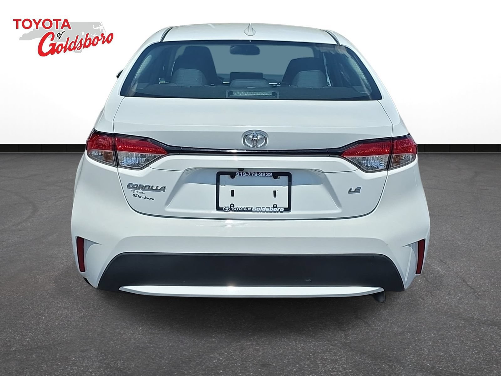 Used 2022 Toyota Corolla LE FWD image 6