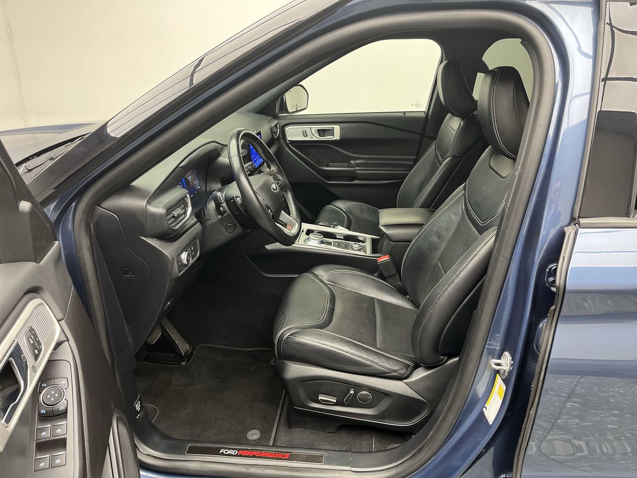 Certified 2020 Ford Explorer ST AWD/4WD image 3