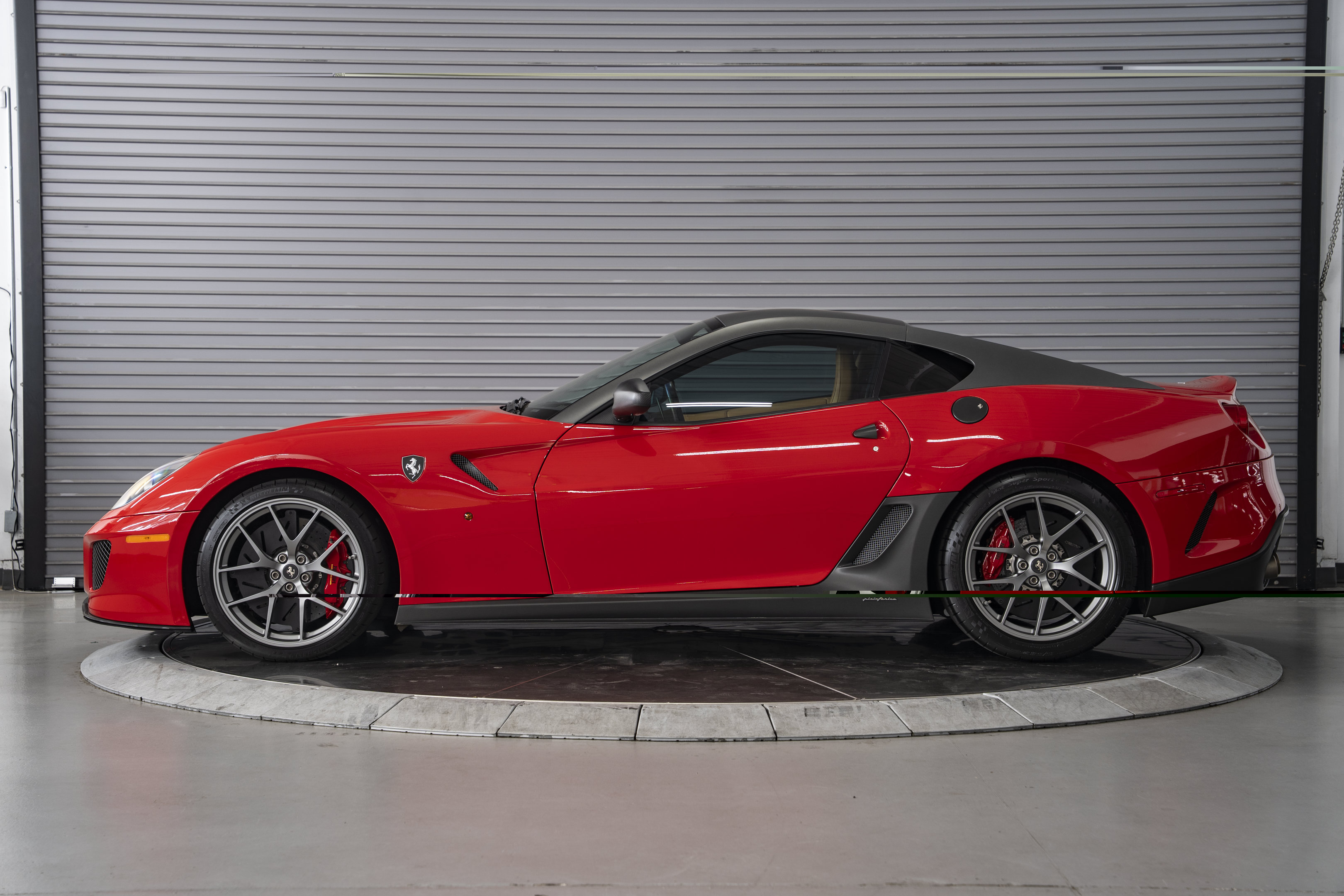 Used 2011 Ferrari 599 GTO RWD image 2