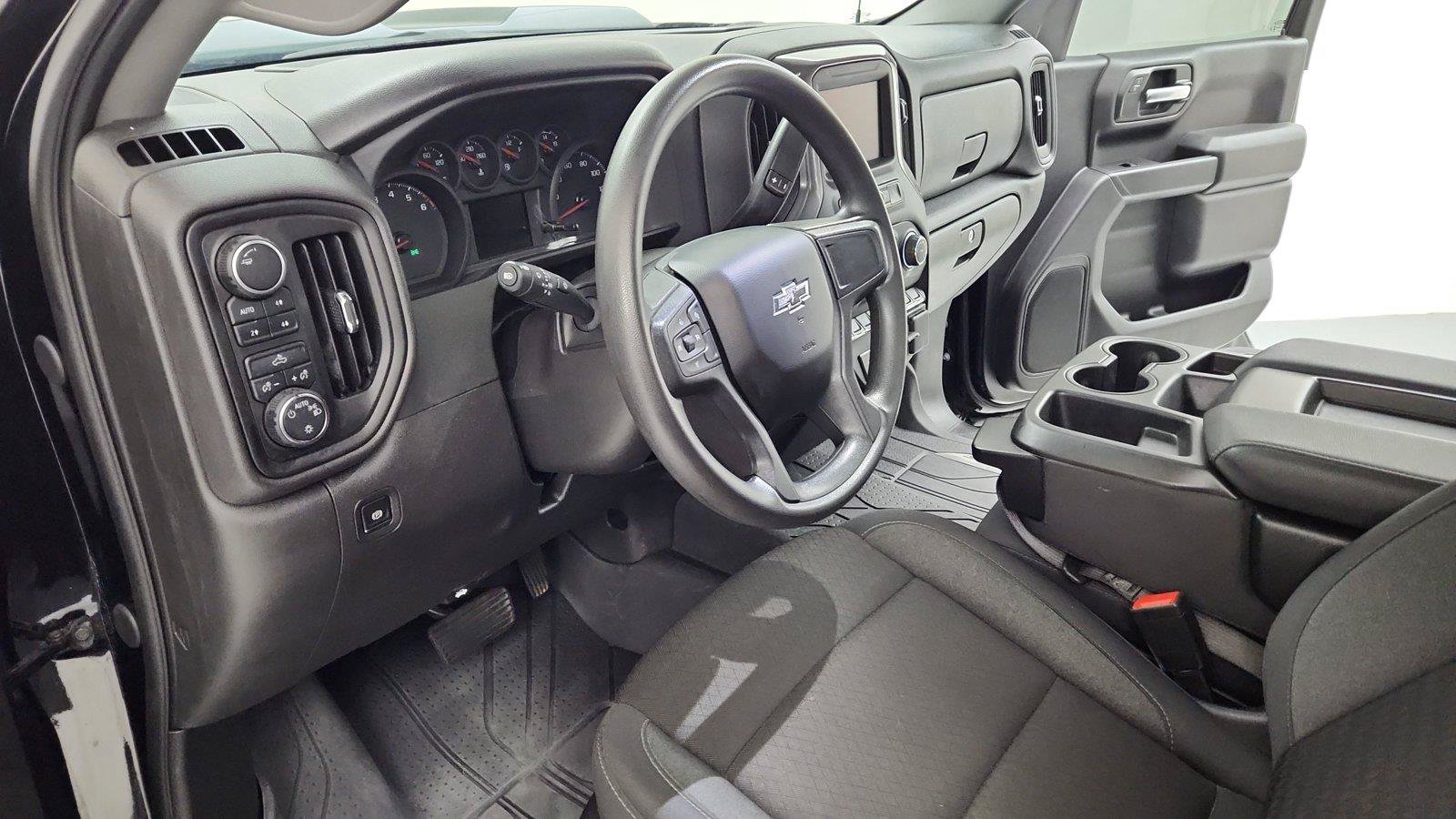 Used 2025 Chevrolet Silverado 1500 Custom Trail Boss AWD/4WD image 46