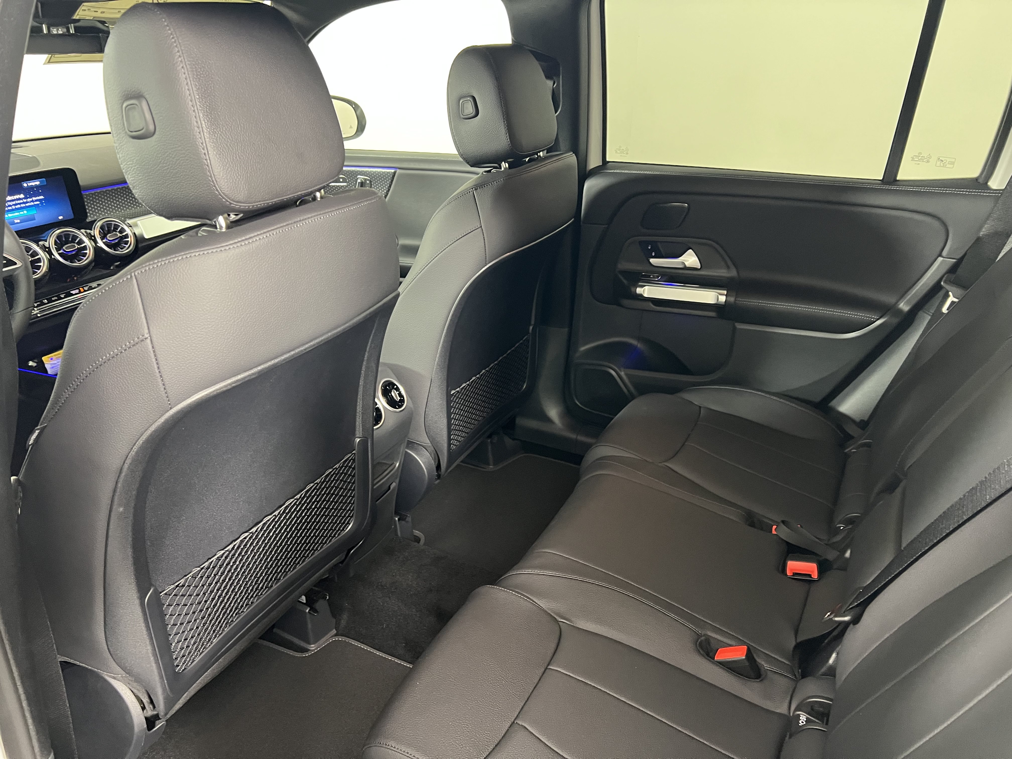 Used 2026 Mercedes-Benz GLB 250 4MATIC image 22