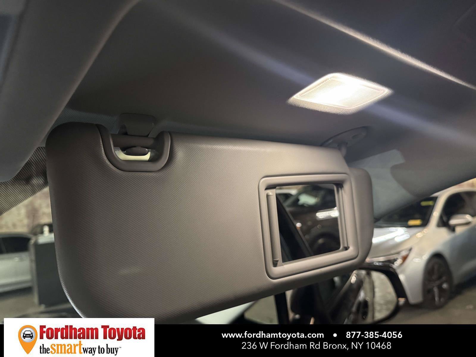 Used 2025 Toyota RAV4 XLE AWD/4WD image 30