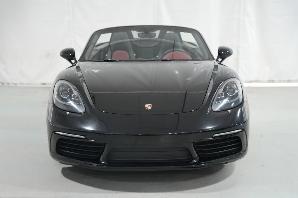 Used 2017 Porsche 718 Boxster RWD image 4