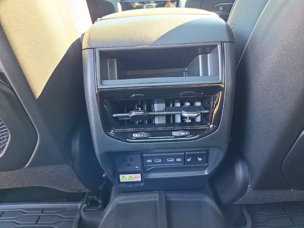 New 2027 Jeep Grand Cherokee Limited AWD/4WD image 20