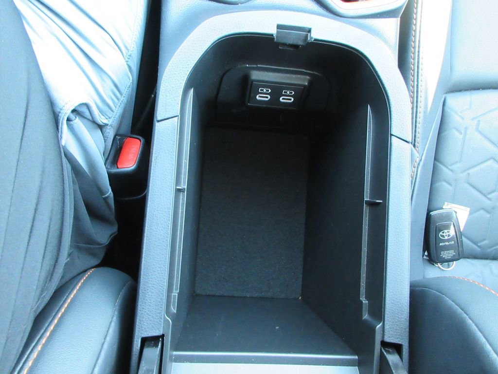 Used 2024 Toyota RAV4 Adventure image 26