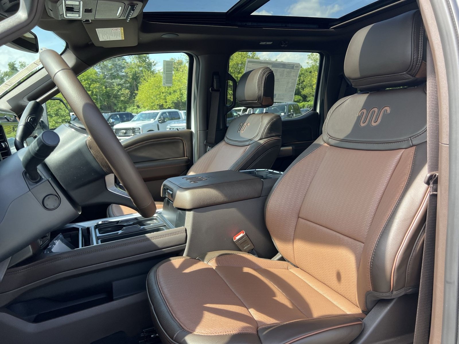 New 2026 Ford F350 4x4 Crew Cab Super Duty image 13
