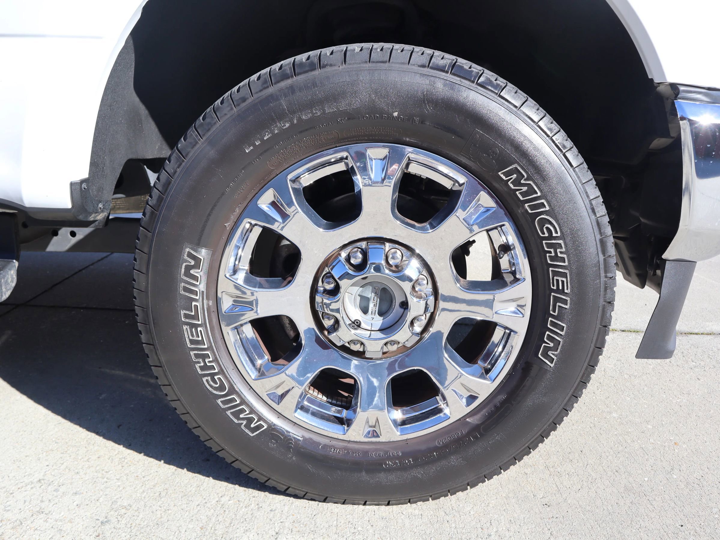 Used 2020 Ford F350 Lariat w/ Lariat Ultimate Package image 36