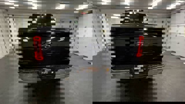Used 2023 Ford F150 Lariat w/ Trailer Tow Package image 7