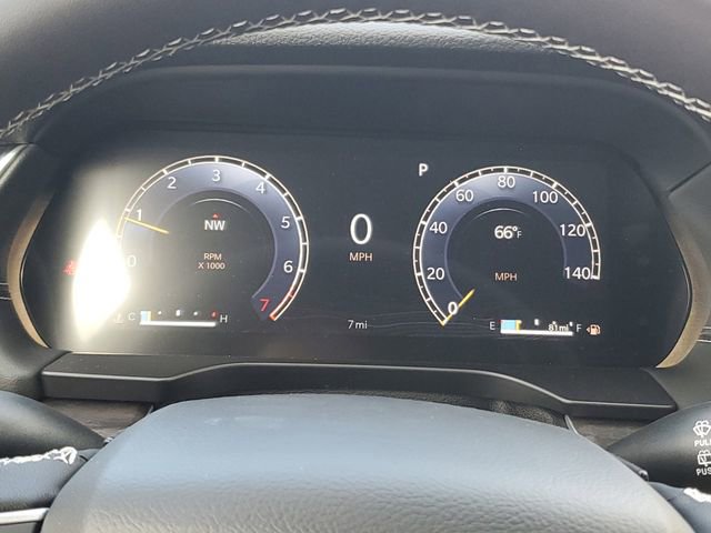 New 2025 Jeep Grand Cherokee Limited image 9