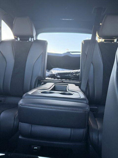 Used 2025 Acura MDX A-Spec image 31