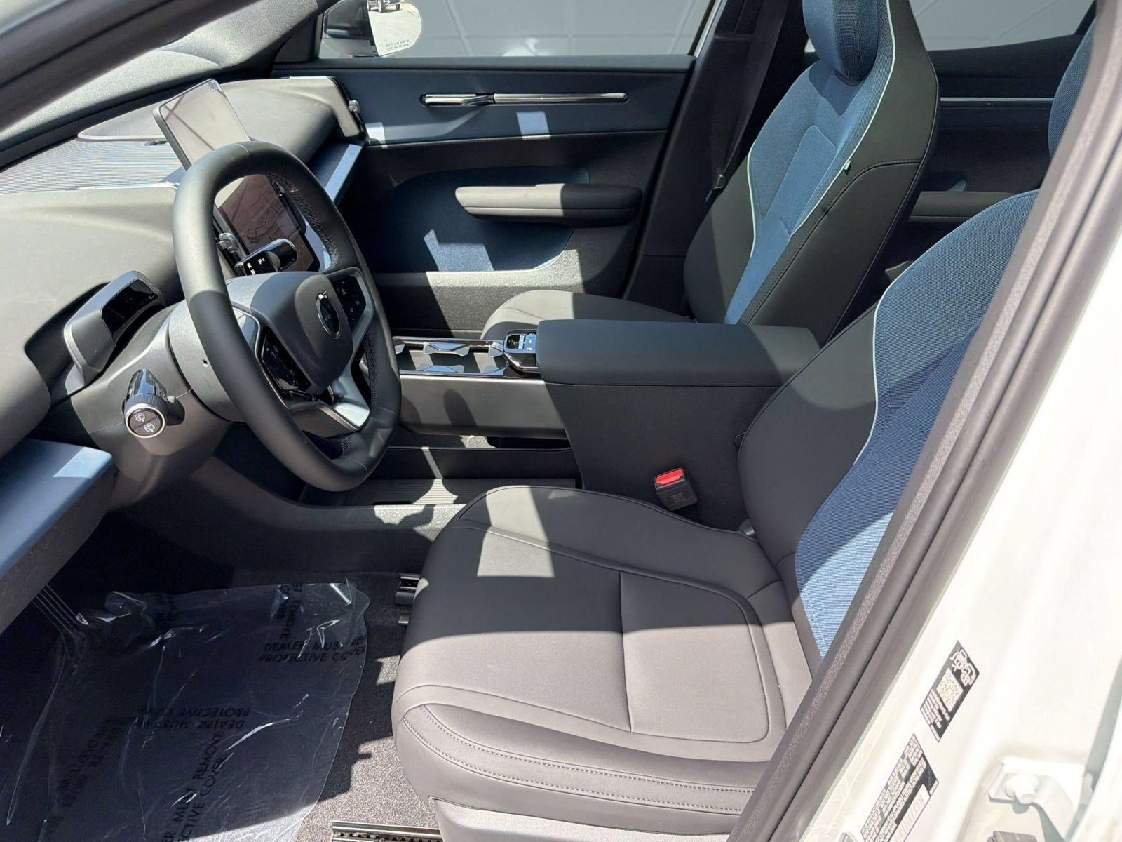 New 2026 Volvo EX30 Plus w/ Climate Package AWD/4WD image 5