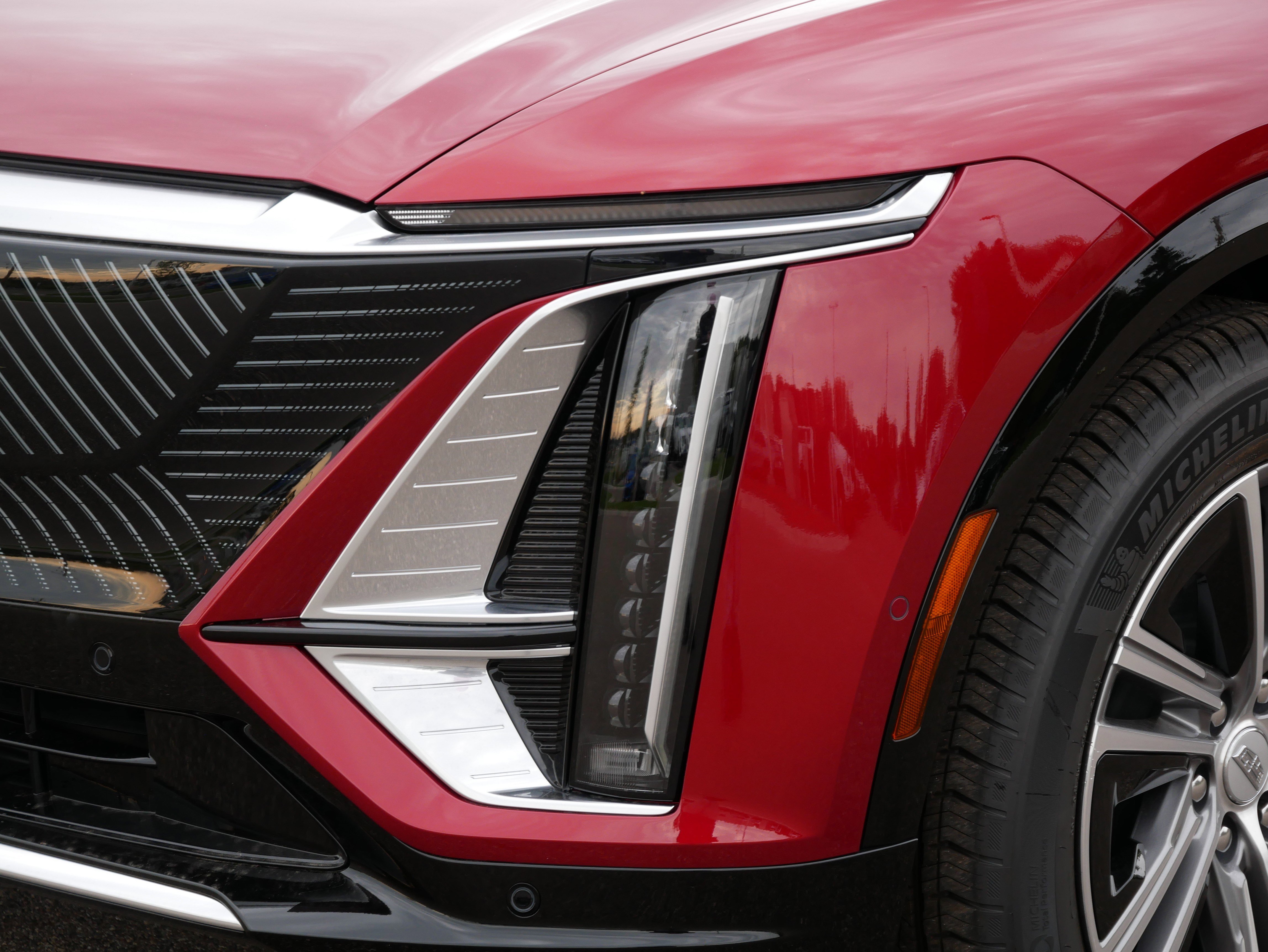 Used 2026 Cadillac Lyriq Premium Luxury w/ LPO, Floor Liner Package image 14