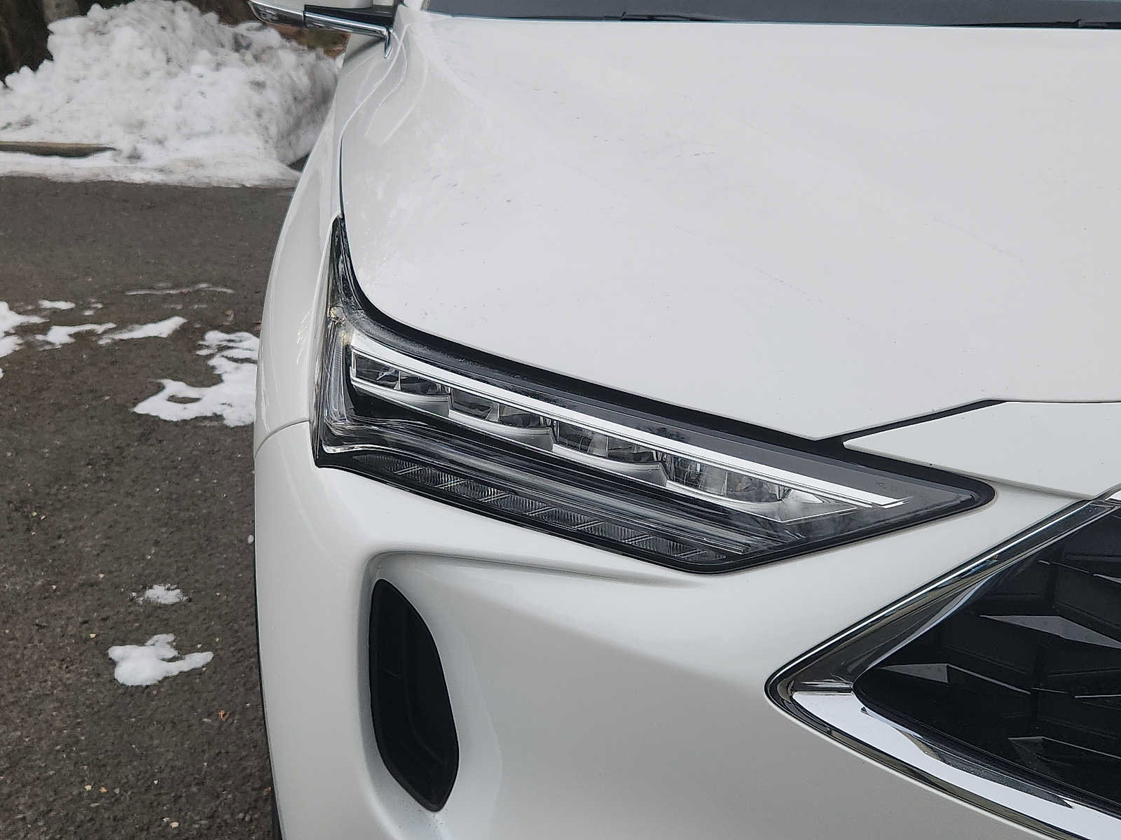 Used 2023 Acura MDX image 3