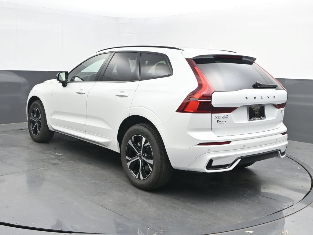 New 2026 Volvo XC60 B5 Core AWD/4WD image 3