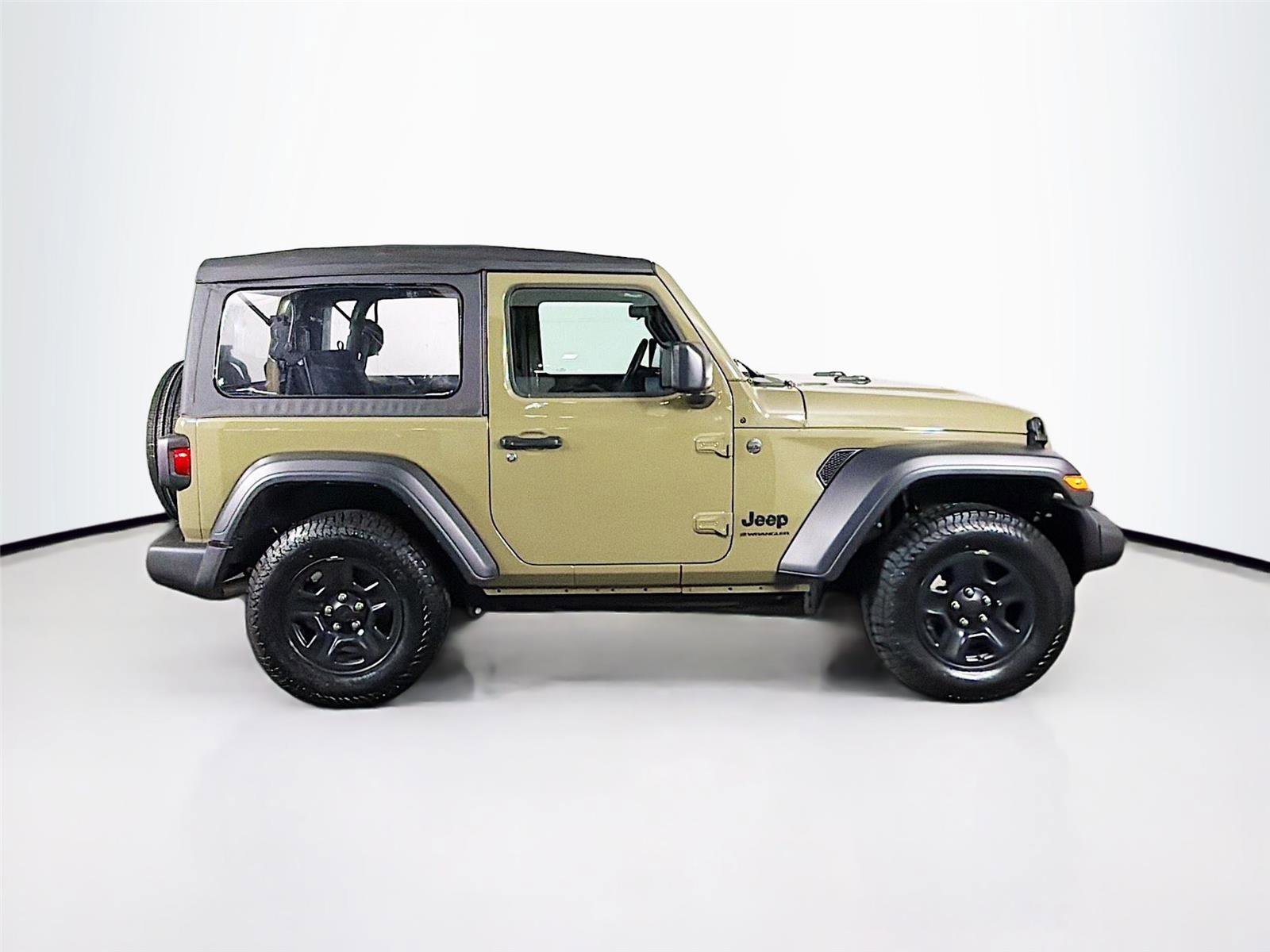 Used 2025 Jeep Wrangler Sport AWD/4WD image 8
