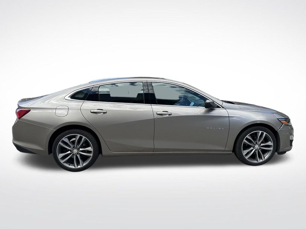 Used 2022 Chevrolet Malibu LT FWD image 7