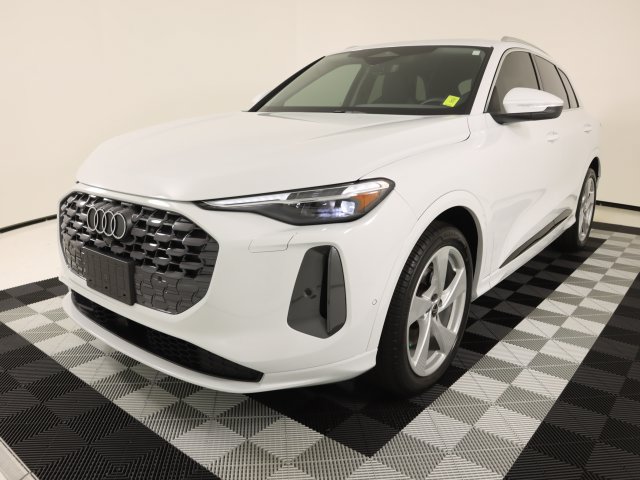 Certified 2025 Audi Q5 Prestige