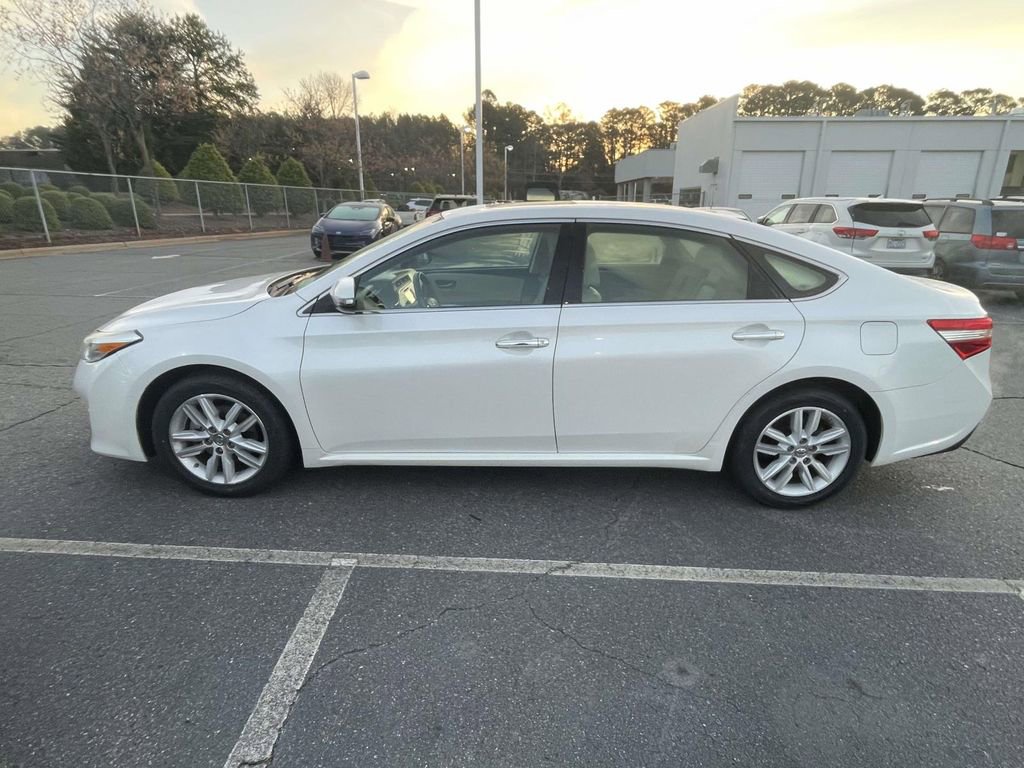 Used 2015 Toyota Avalon XLE Premium image 6