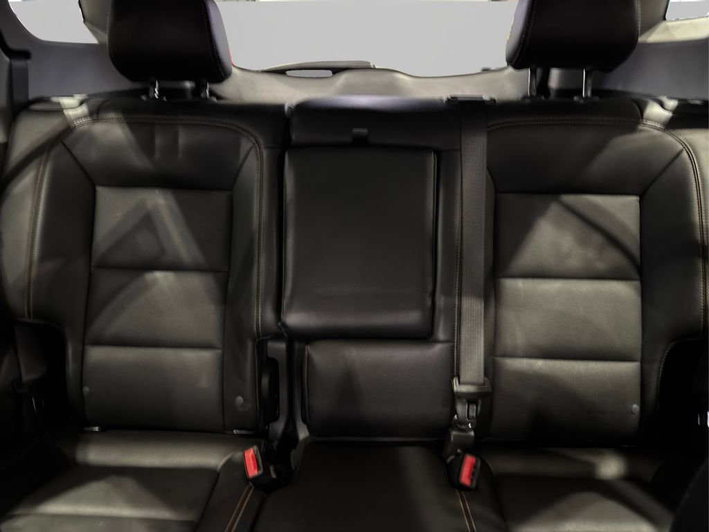 Used 2021 GMC Terrain SLT w/ Elevation Edition image 19