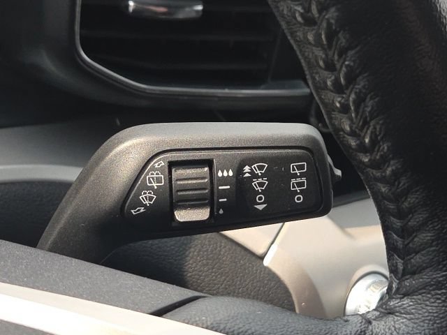Used 2021 Ford Explorer XLT w/ Equipment Group 202A AWD/4WD image 43