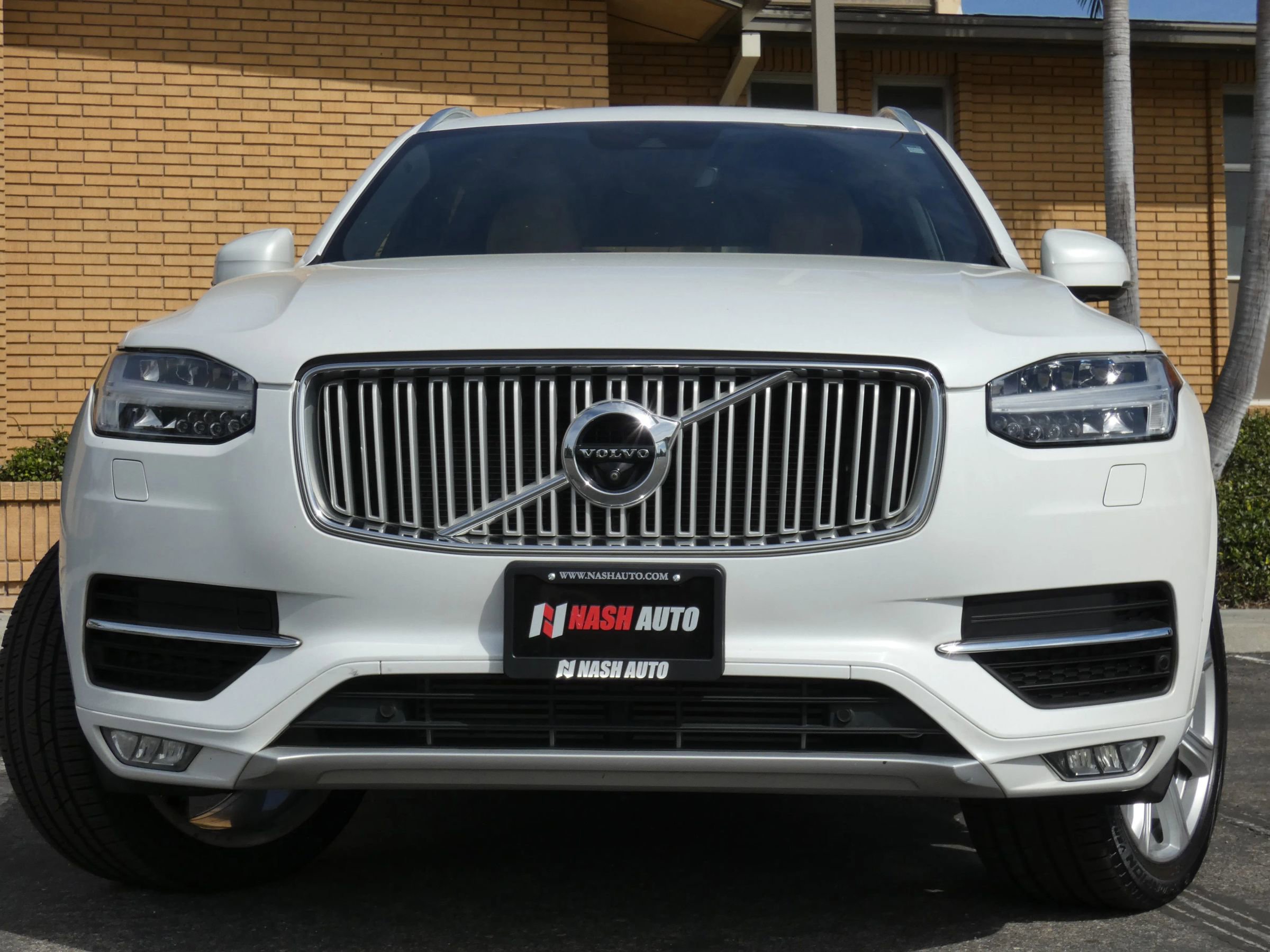 Used 2017 Volvo XC90 T6 Inscription w/ Vision Package image 17