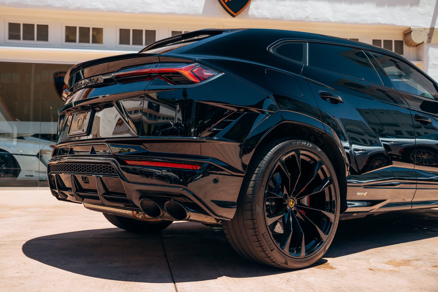 Used 2024 Lamborghini Urus S AWD/4WD image 22