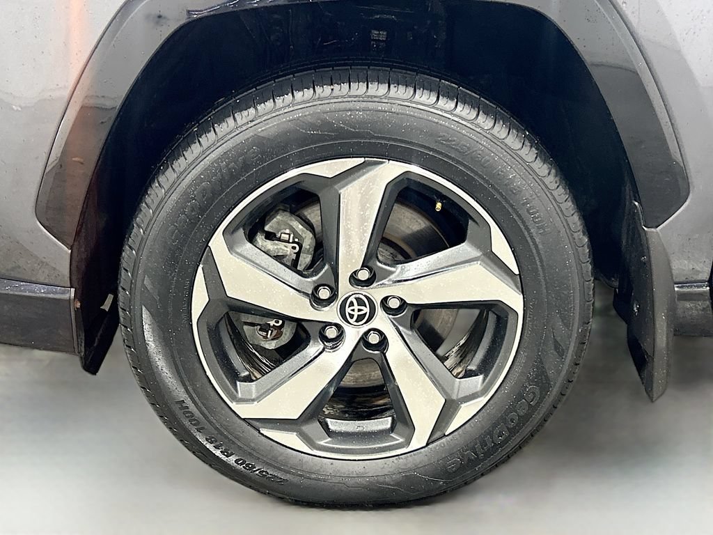 Used 2024 Toyota RAV4 SE w/ Weather & Moonroof Package AWD/4WD image 30