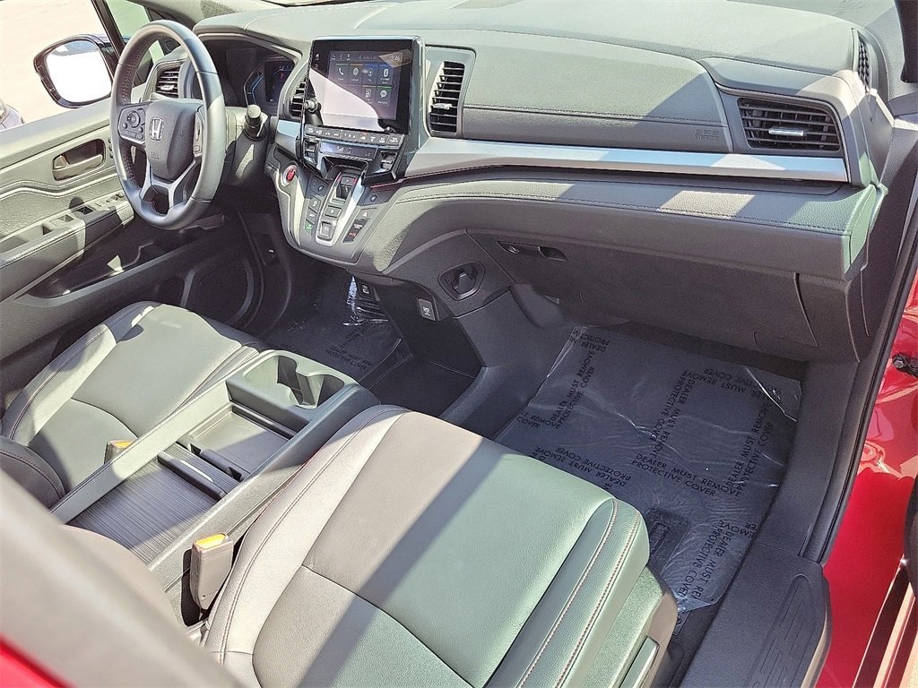 Used 2023 Honda Odyssey Sport image 17