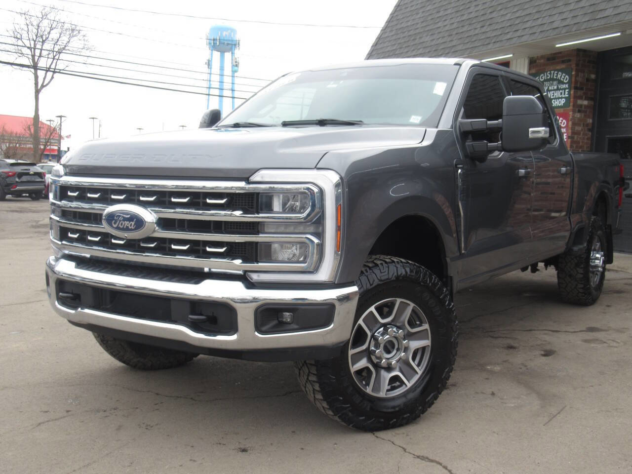 Used 2024 Ford F250 Lariat w/ Snow Plow Prep Package image 39