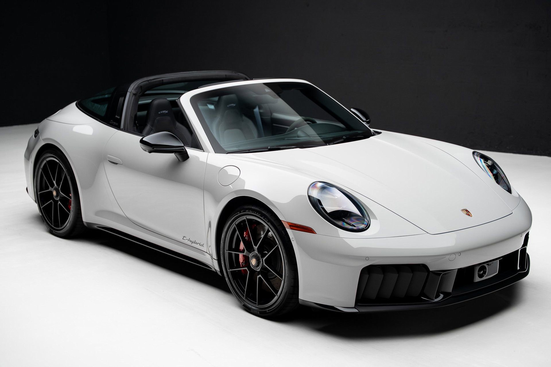Used 2025 Porsche 911 Targa 4 GTS w/ Premium Package image 42