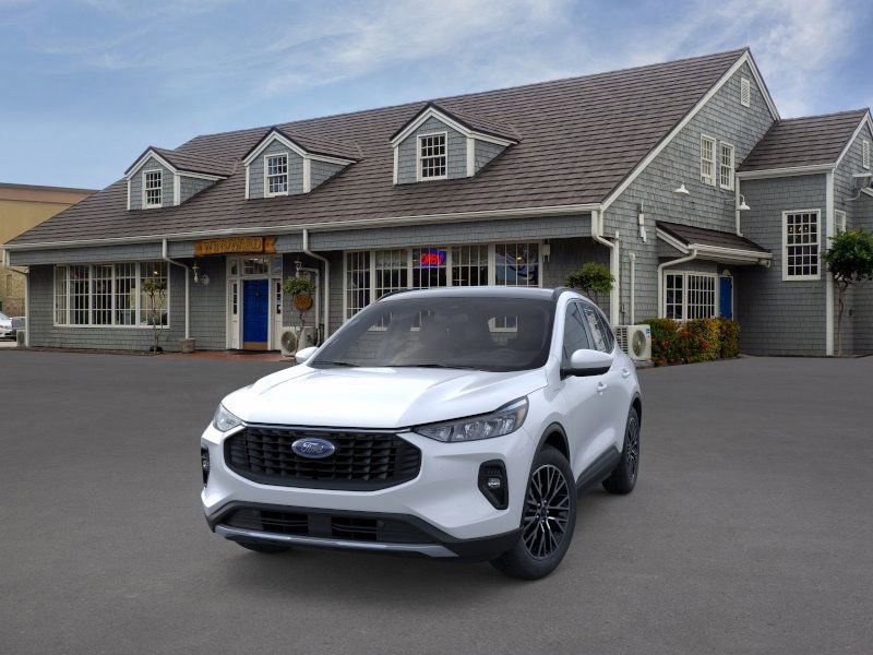 Used 2025 Ford Escape SE image 2